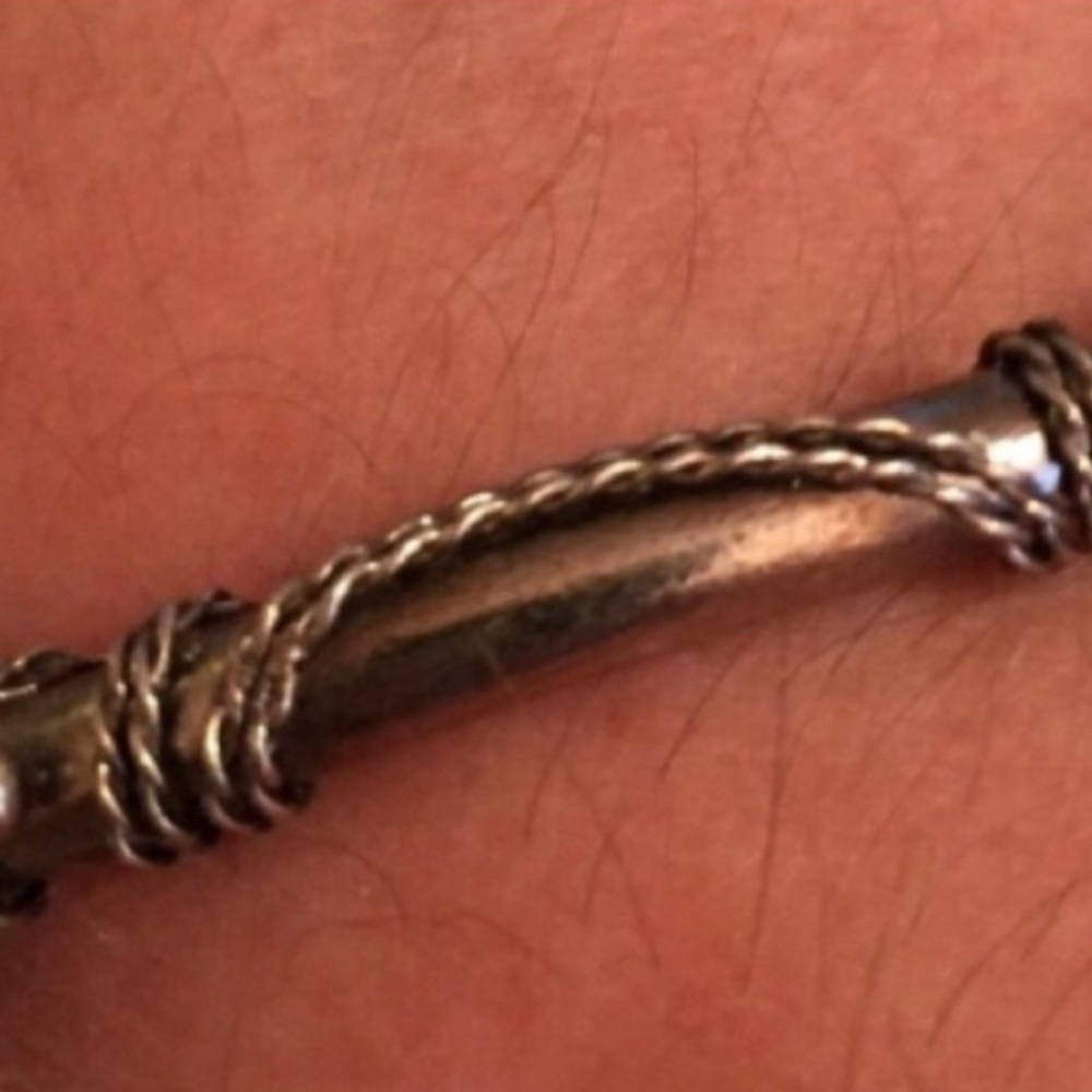 Beautiful bracelet with lovely filagreee